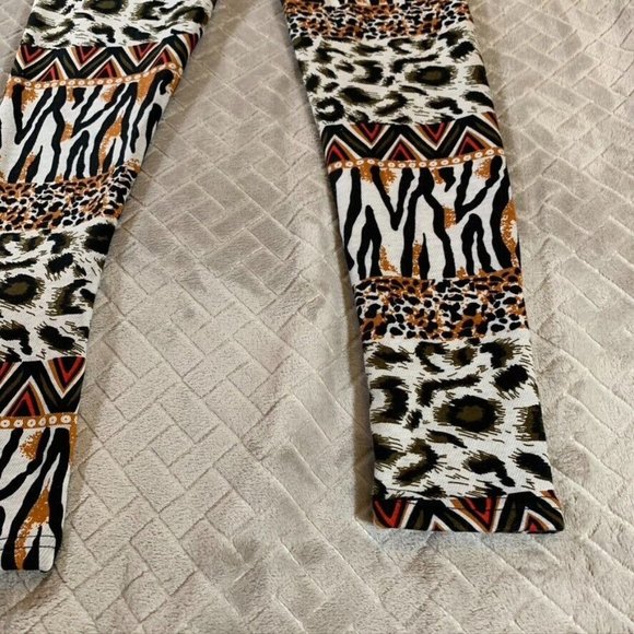 True Rock Womens Small Leggings Cozy Faux Fur Lined Animal Print Pull On Pants - Picture 4 of 11